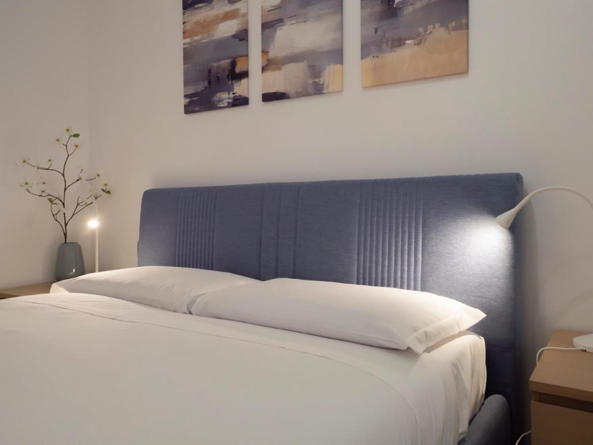 I Host Apartment - Montesuello 9 米兰 外观 照片