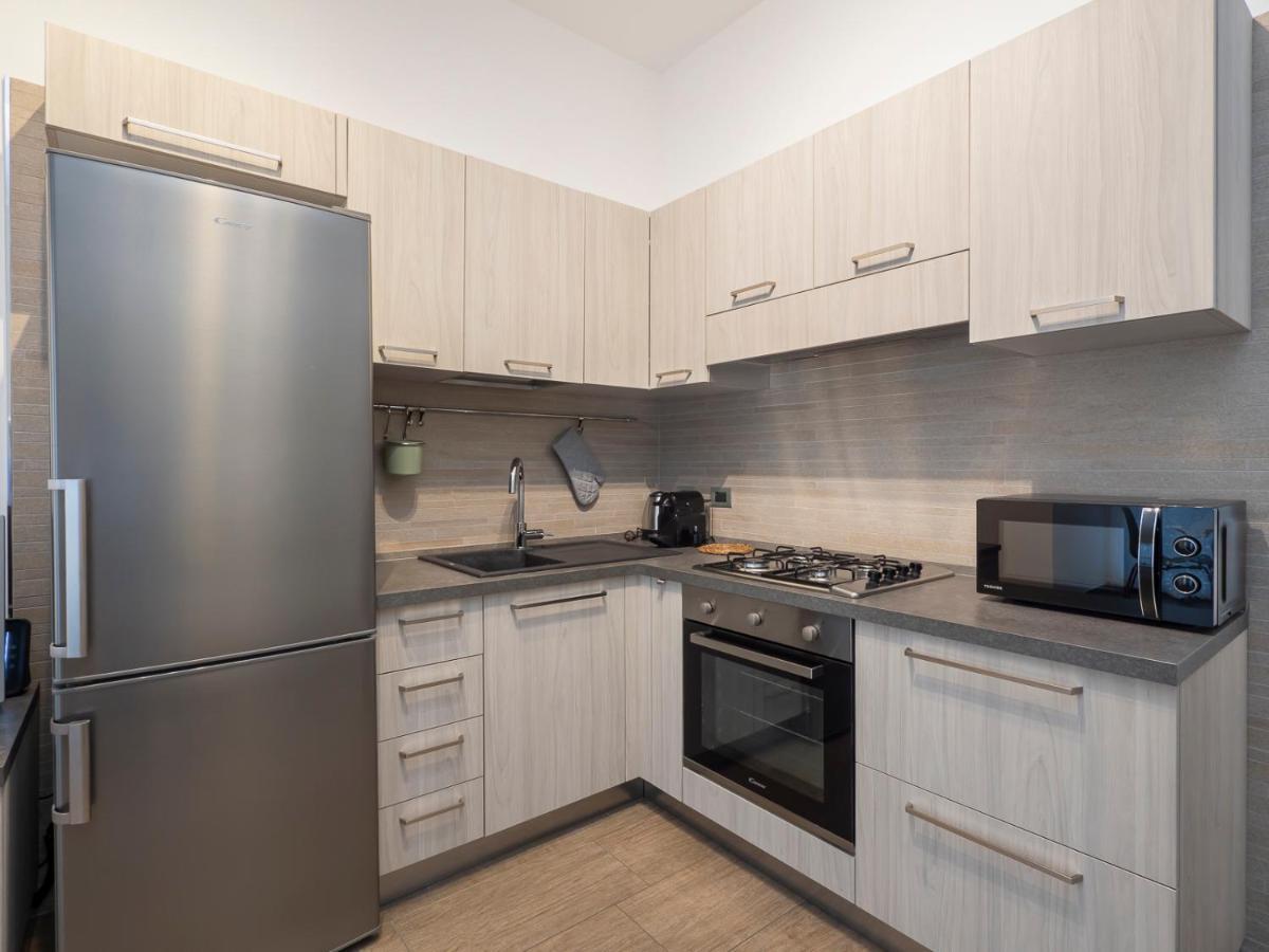 I Host Apartment - Montesuello 9 米兰 外观 照片